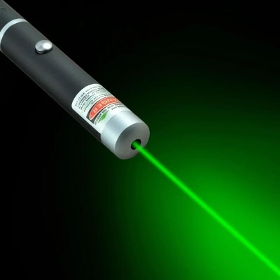 Picture of 10 Miles 532nm Adjustable Focus Green Laser Pointer Beam Light Pen +Star Cap 5mw