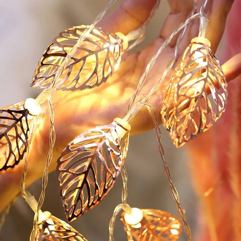 Picture of Metal Fairy light 3d leaf shape golden color current driven pieces set-Gold