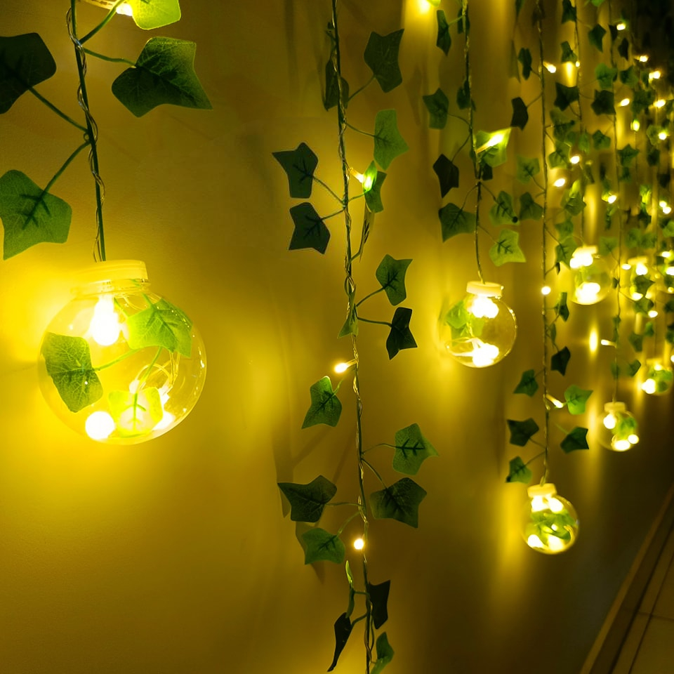 Picture of Wish Ball Leaf Curtain Light☘️-Gold