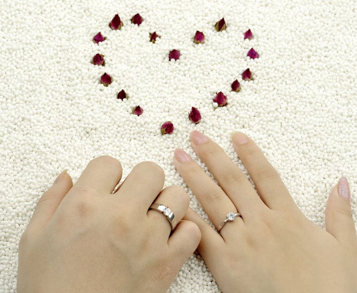 Picture of Elegant Silver Plated Couple Ring Set - Silver
