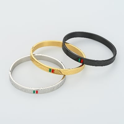 Picture of Fashionable Gold Bracelet | Gift for Girls & Women