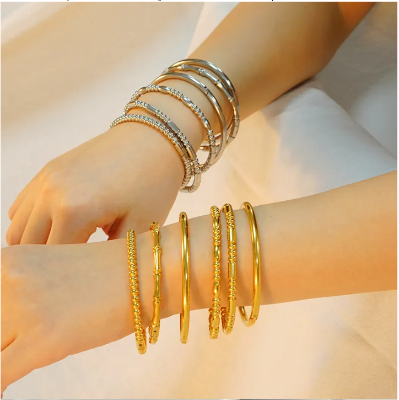 Picture of Fashionable Gold Bracelet | Gift for Girls & Women