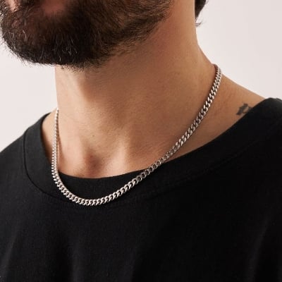 Picture of Elegant Stainless Steel Chain Necklace – Perfect Gift Item