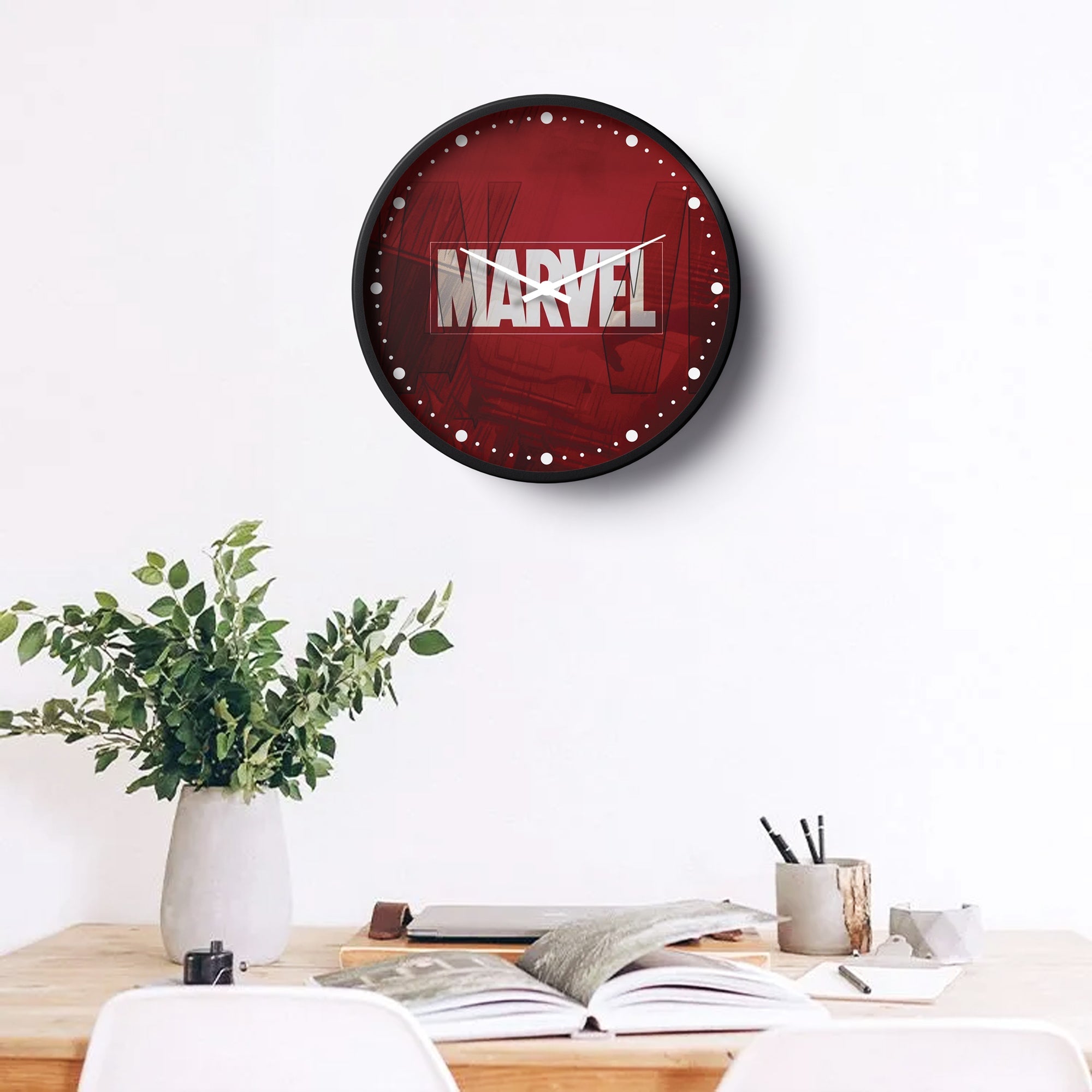 Picture of Klok Super Hero Wall Clock The Universe Legacy  