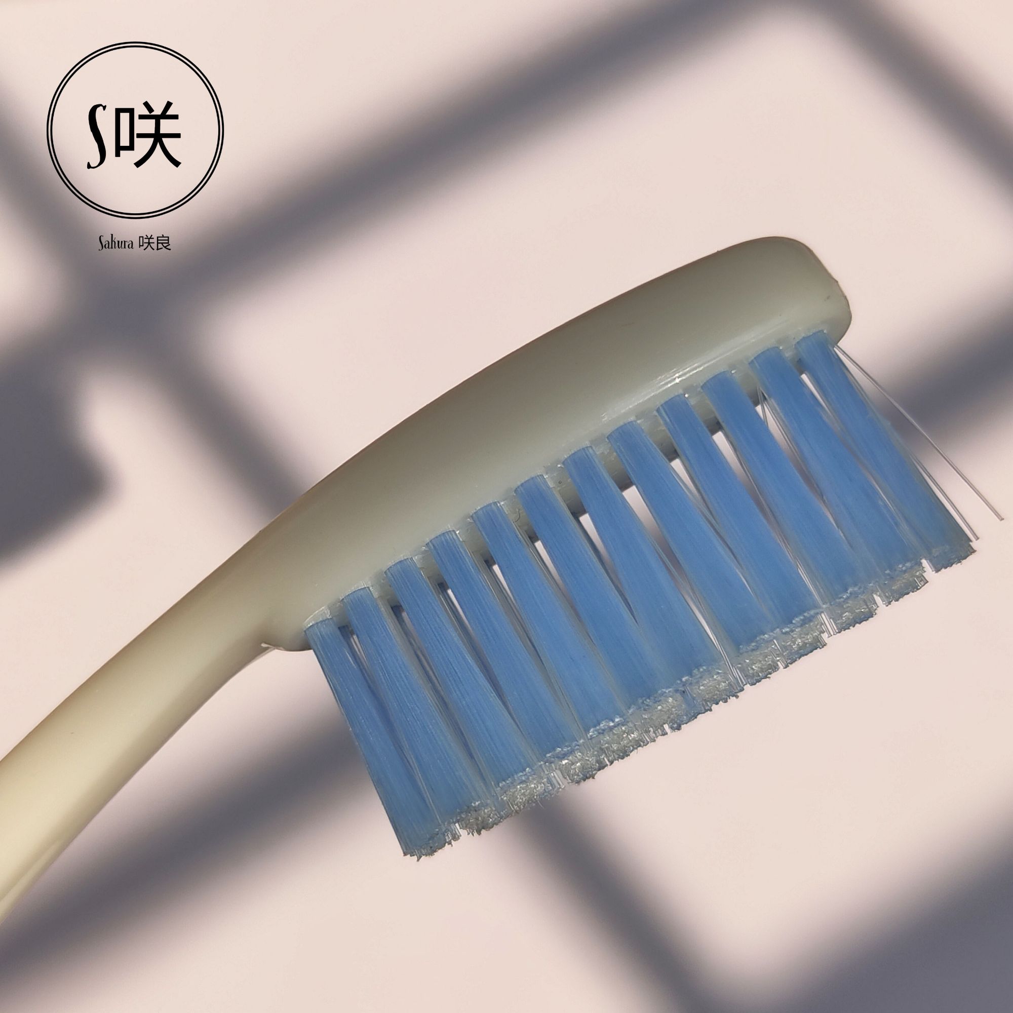 Picture of Toothbrush for Adult