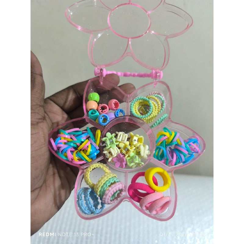 Picture of Band & Hair Clip Gift Combo Box for Girls