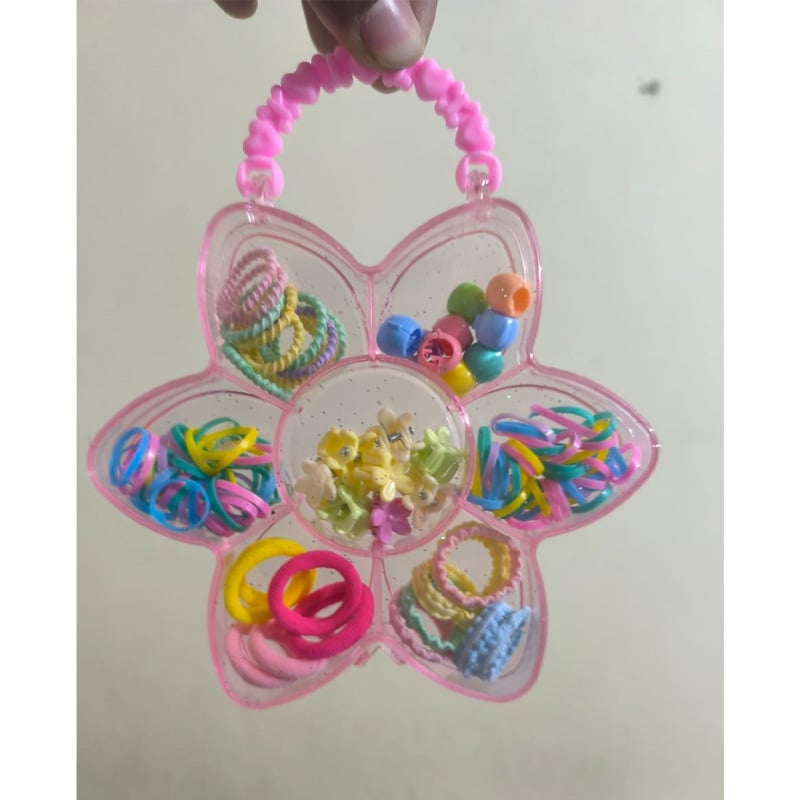 Picture of Band & Hair Clip Gift Combo Box for Girls