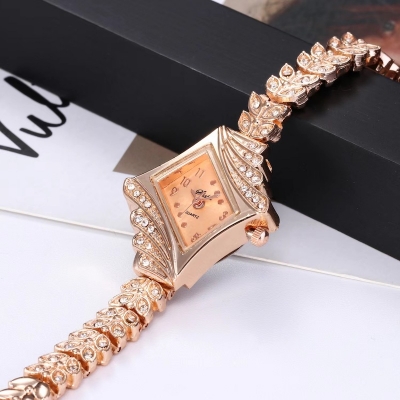 Picture of Hot bracelet watch Diamond- luxury women's watch- women's steel belt quartz watch- fashionble Women watch - Watch For women