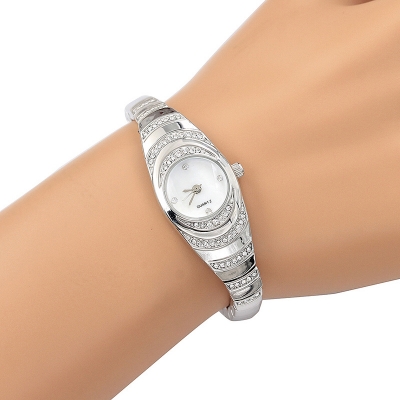 Picture of New Ripple Diamond Watch Women's Bracelet Women's Watch Fritillaria Face Bracelet Women's Watch - Watch For Women -  Watch - Golden Stainless steel Watch For women.
