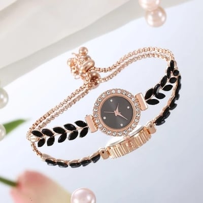 Picture of New Simple Women's Feather Bracelet Watch Fashion Quartz Wrist watch for Women - Ladies Watch
