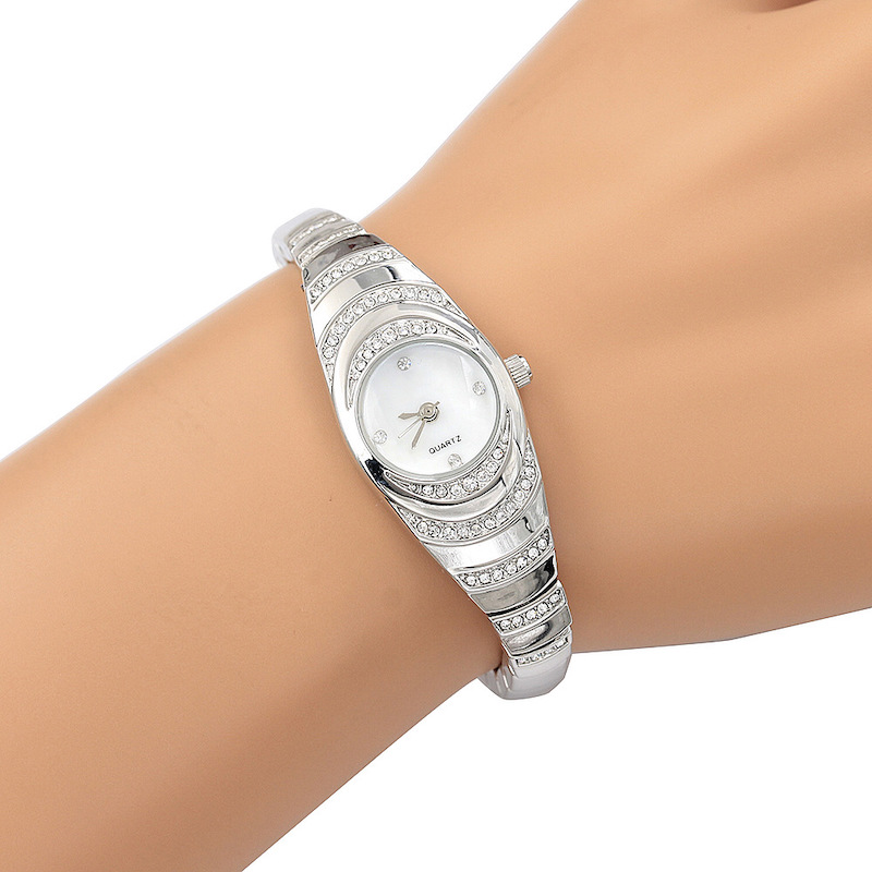 Picture of New Ripple Diamond Watch Women's Bracelet Women's Watch Fritillaria Face Bracelet Women's Watch - Watch For Women -  Watch - Golden Stainless steel Watch For women.