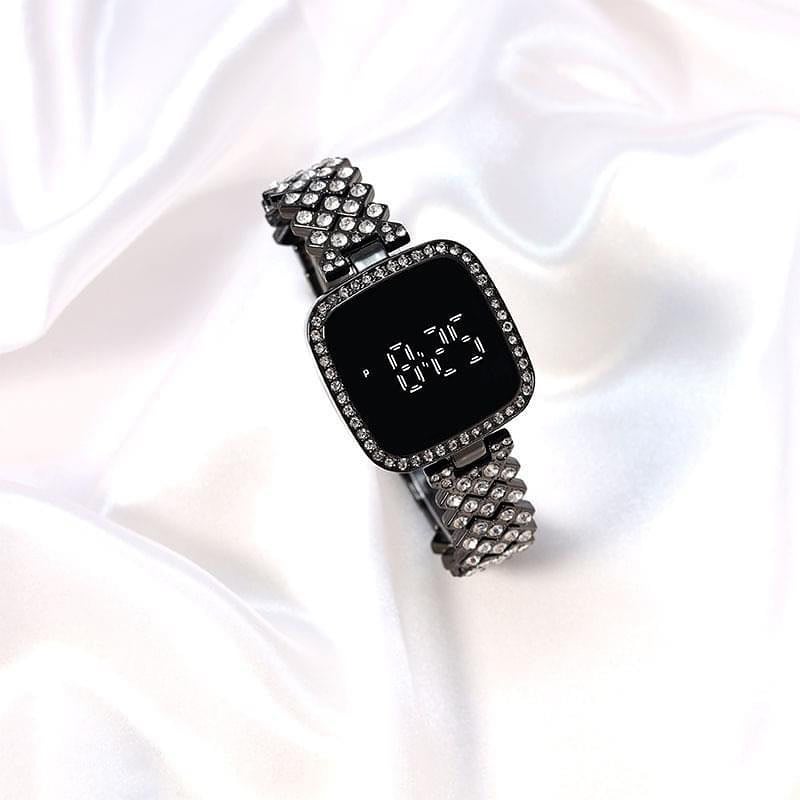 Picture of New Trend Fashion Steel Chain Diamond Women Watch Full Diamond Touch Screen LED Water Diamond Bracelet Watch