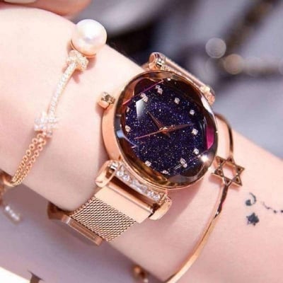 Picture of Dior magnet Analog Watch For Women 