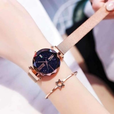 Picture of Dior magnet Analog Watch For Women 