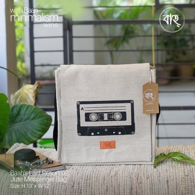 Picture of Last Resort 02 Jute Messenger Bag-Khaki