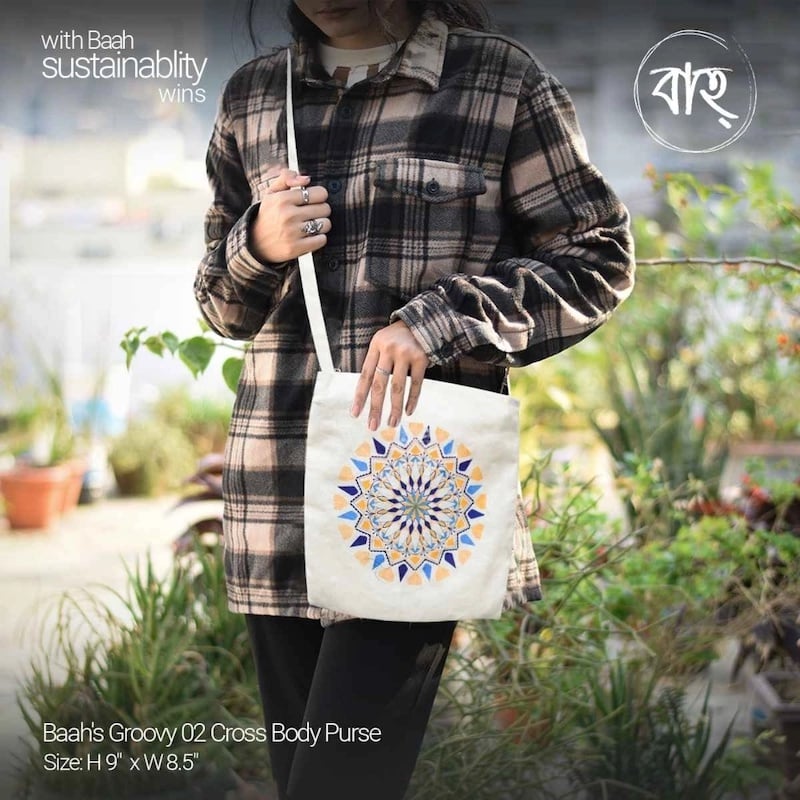 Picture of Baah's Groovy 02 Cross Body Purse-Off White