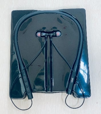 Picture of UiiSii R06 Neck-Mounted Bluetooth Earphone - Headphone Black