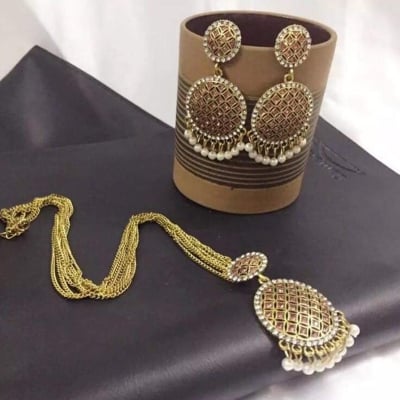 Picture of Indian Hand Crafting Necklace Jewellery Set for Women - Gold