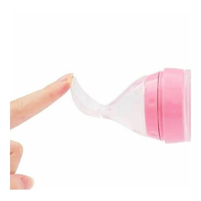 Picture of This feeding tool serves as a great introduction of fresh food to your baby.     It is easy to use and simple to clean. Feeder is made of non-toxic food silicone material.     It is used to feed your baby, and will be perfect for relieving teething.A