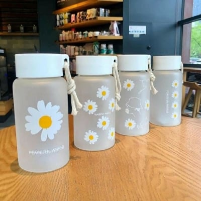 Picture of 500ml Plastic Water Bottles Daisy Transparent Bottle Outdoor Sports Water Cup Water Mug Student Portable Mug