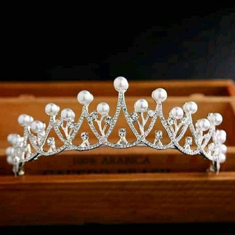 Picture of Wedding Crown Hair Jewelry Bridal Hair Accessories Women Baroque Pearl Crown Rhinestones Crystal Tiaras Bride Queen Party Crowns Gift