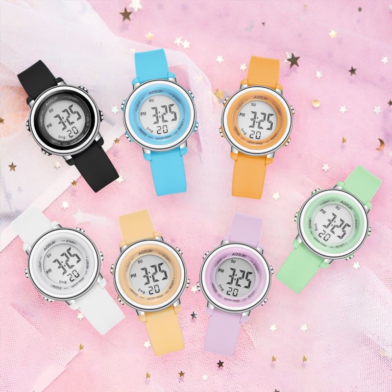 Picture of Kawaii Sanrio Watch Cinnamoroll Melody Children LED Luminous Watch Kuromi Hello Kitty Student Wrist Watch Kids Birthday Gift Toy - Multicolor - Int: One size