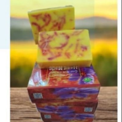 Picture of Saffron Goat Milk Handmade Soap Bar//