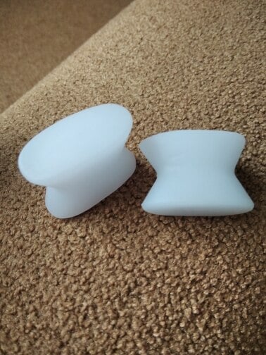 Picture of 1pair Toe Separators Spacer Straightener thumb finger big feet device pad toe pads thumb valgus corrector Relief Foot Bunion