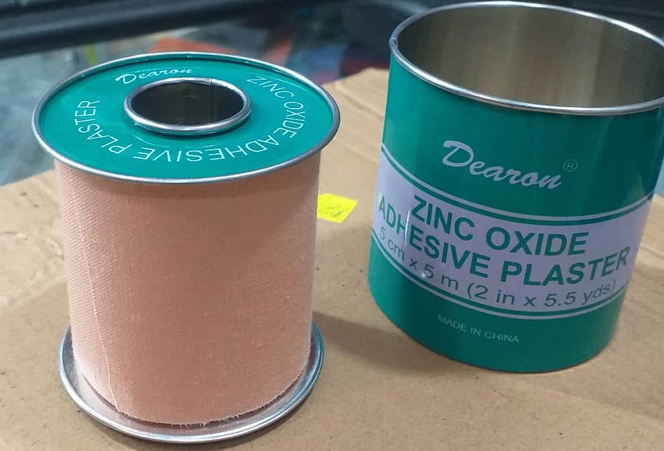 Picture of Zinc oxide adhesive plaster bandage 5.5 X 5cm, 1ince 1pcs
