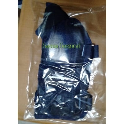 Picture of Wrist Splint with Thumb (Blue) For Romsons 1PACK