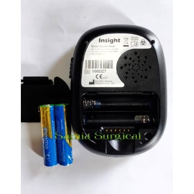 Picture of Insight Blood Glucose Monitoring System With 10pcs Strips - Hand