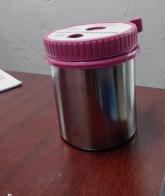 Picture of manual syringe needle destroyer