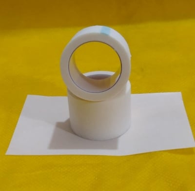 Picture of Microporous Surgical Tape  1 inchi 12roll (25mm x5m)