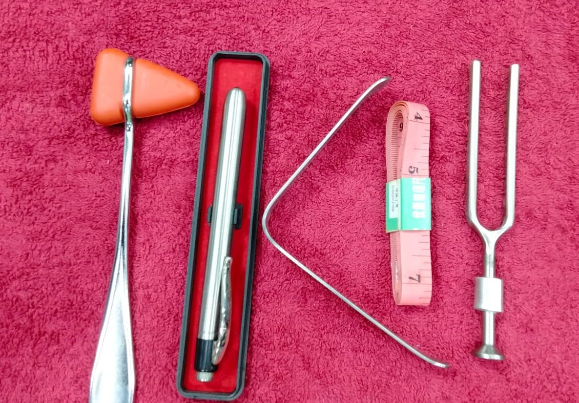 Picture of Medical Student Diagnostic Kit with, Knee Hammer,Tuning Forks, 5item