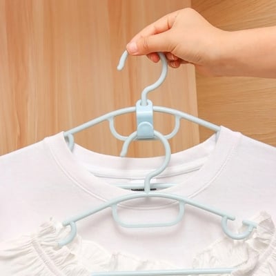 Picture of Cloth Hanger Connection Hook Home Clothes Hanger Link Buckle Thickened Plastic Stackable Clothes Hanger