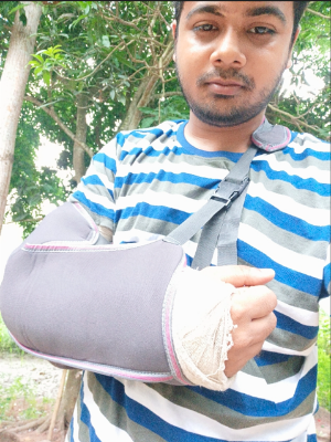 Picture of Taiba Arm Sling Pouch For Fracture Support For Arm Movement For Men & Women Immobilization Support for both hand
