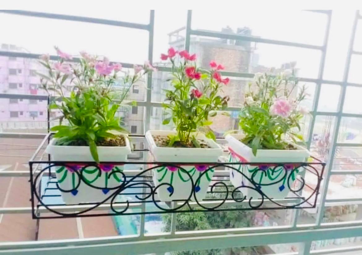 Picture of Planter Stand Flower Pot Stand For Balcony Living Room Outdoor Indoor Grill Rack-26 X 8 X 4 inches-Multicolor