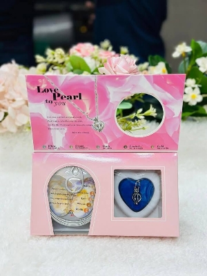 Picture of Love Oysters Pearl Necklace Wish & Love Pearl Necklace for Valentine- Multicolor