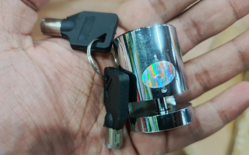 Picture of Bicycle & Motor Cycle Lock (FH:165) Stainless Steel Heavy Duty Anti Theft Motorcycle Mini Disc Lock Portable Bike /Bicycle Security-Multicolor