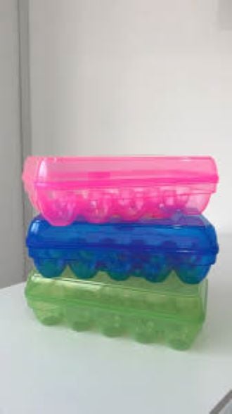 Picture of 18/ Eggs Dispenser Holder Eggs Storage Container Box Large 1 Dozen Capacity Plas.. - Multicolor