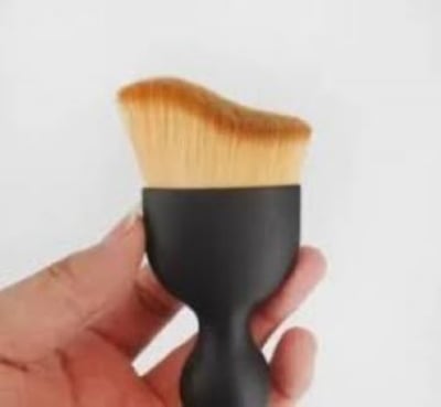 Picture of Alpina Beauty Care Makeup Brush-1Pc - Black