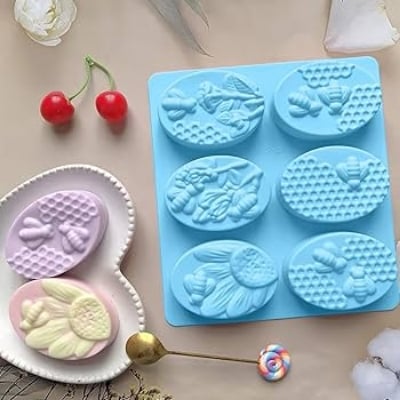Picture of 6 Honeycomb-shaped Silicone Soap Molds Donut Toast Silicone Cake Baking Pan Muffin Cups Flowers and Honeycomb-shaped DIY Cake Molds Baking Molds - Multicolor