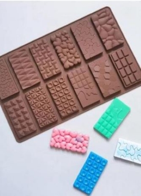 Picture of 12 Diffrent Shap Cavity Silicone Chocolate Molds - Multicolor