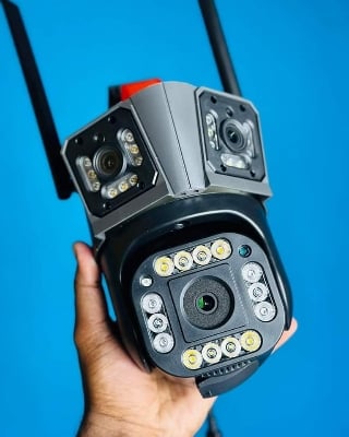 Picture of Q40 3 Lens Outdoor 9mp PTZ Ip Camera 4G Black 