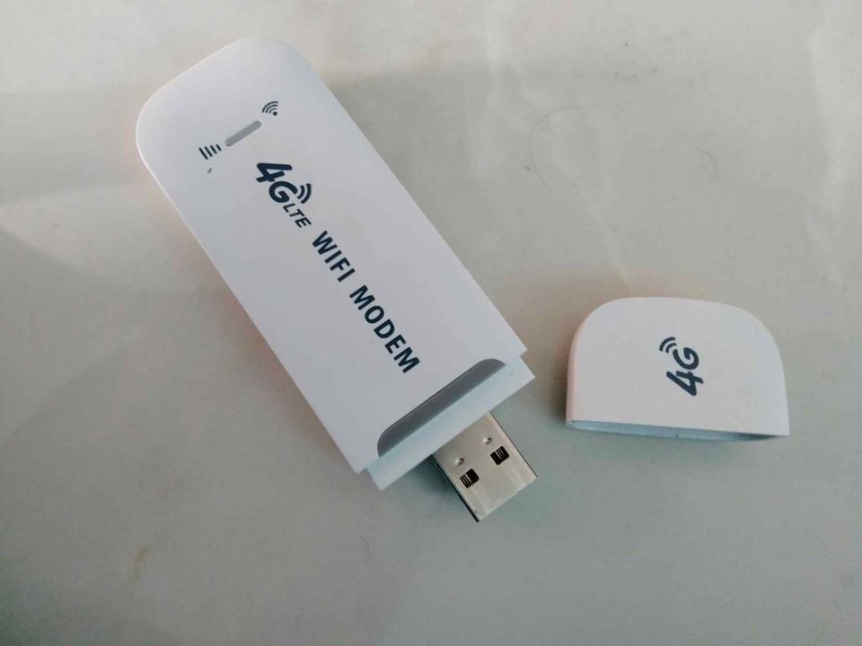 Picture of Portable LTE 4G High Speed 150Mbps Wi-Fi Dongle White 