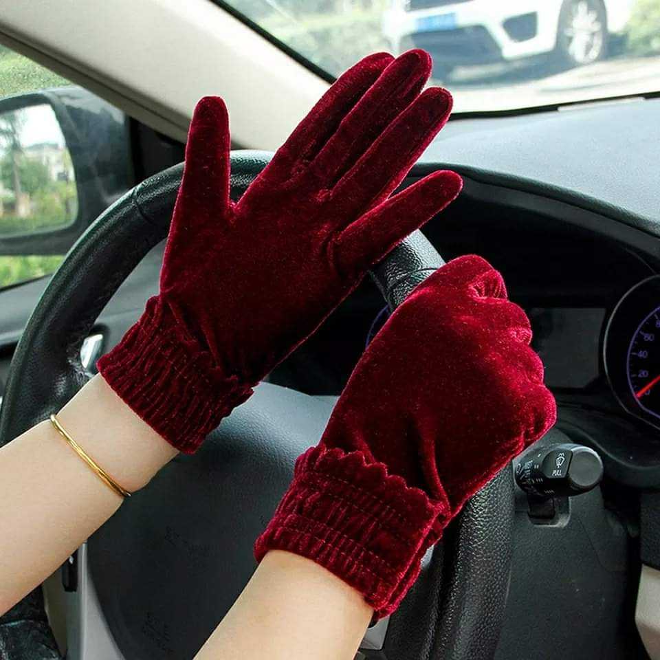Picture of Warm Women Fingerless Hand gloves