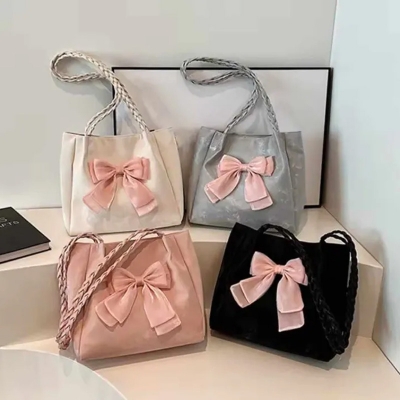 Picture of Women Fashion Shoulder Bag Chain Causal Square Crossbody Women Fashion Ladies Bag
