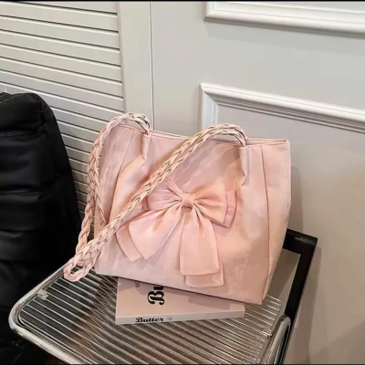 Picture of Women Fashion Shoulder Bag Chain Causal Square Crossbody Women Fashion Ladies Bag