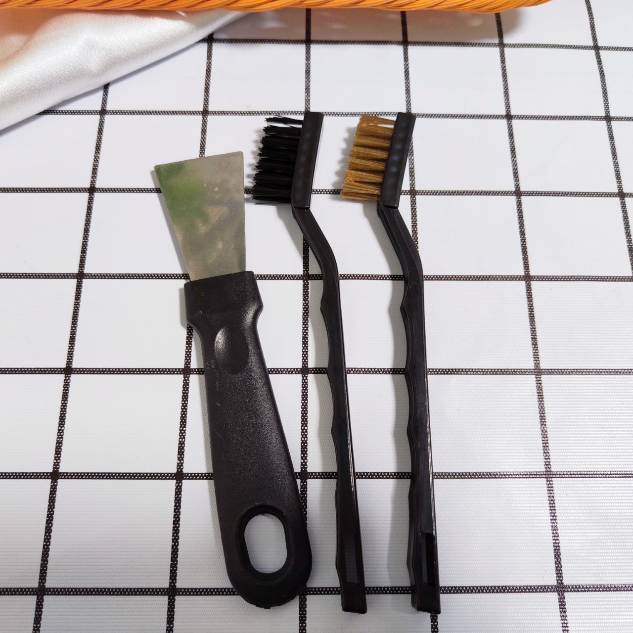Picture of Stove Gap Brush With Scarber