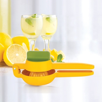 Picture of Effortless Twist & Squeeze Hand Juicer: Manual Lemon, Orange, Citrus, Fruit, and Vegetable Lime Squeezer